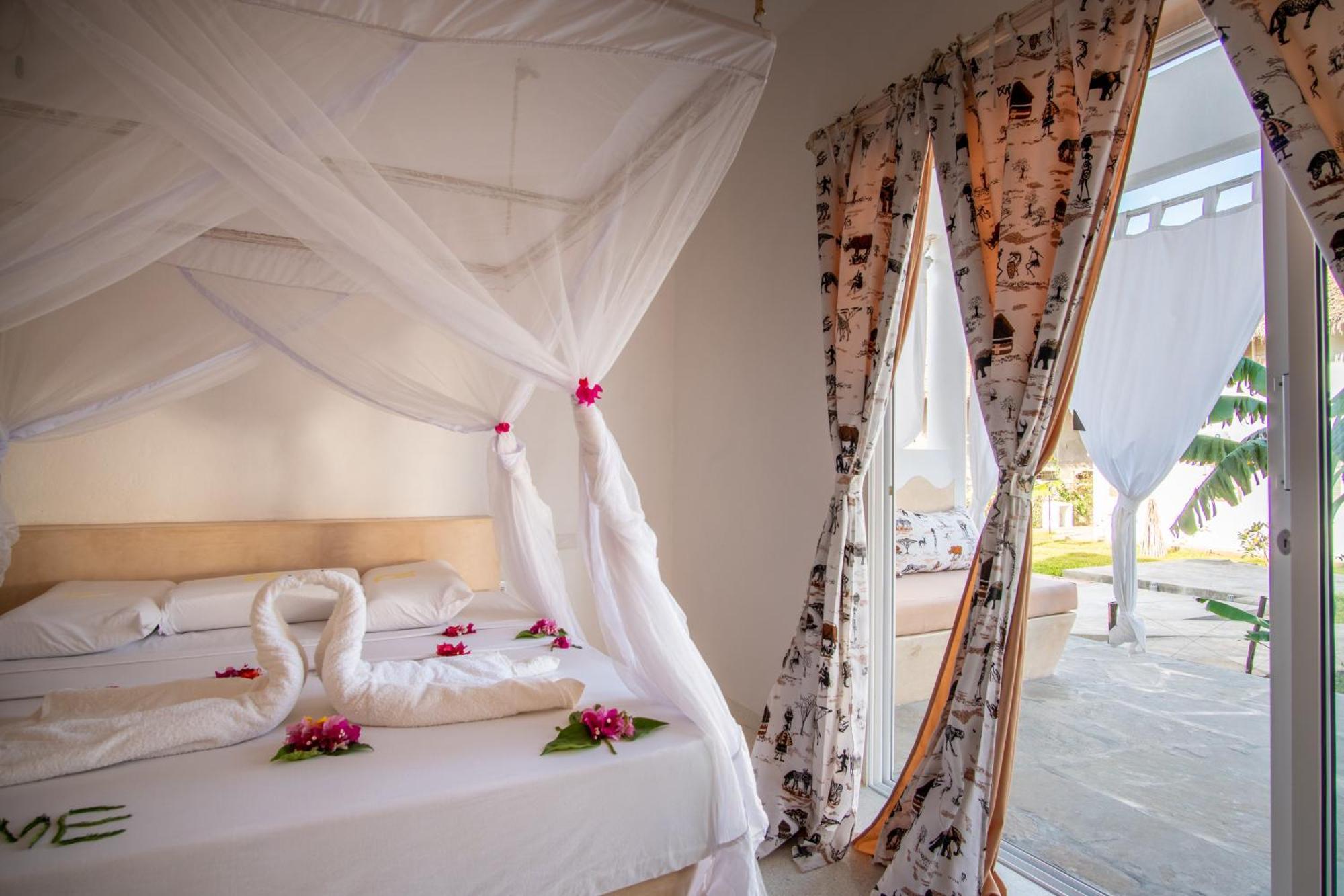 Nyota 11 - Jua Resort Ватаму Экстерьер фото
